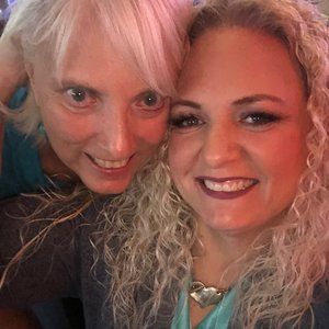 Meet your Posher, Holly